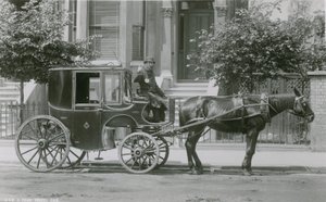 Dört tekerlekli bir kabin by English Photographer
