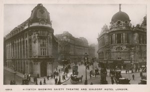 Aldwych, Gaiety tiyatrosunu ve Waldorf Hotel