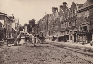 Arundel: High Street (s/b fotoğraf) by English Photographer
