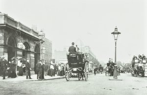 Baker Street İstasyonu, Marylebone Road, Westminster LB: Baker Street tarafından doğuya bakıyor, 1895 by English Photographer