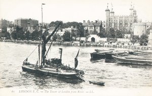 Arka planda Londra Kulesi ile Thames Nehri üzerinde tekneler by English Photographer