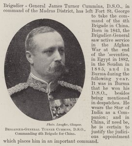 Tuğgeneral Turner Cummins, DSO, Çin 4. Tugayına komuta ediyor by English Photographer
