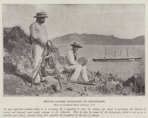 Heliograph tarafından sinyal veren İngiliz Denizciler by English Photographer