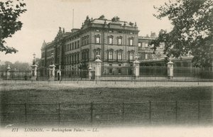 Buckingham Sarayı by English Photographer