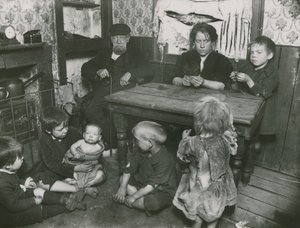 Çocuk yoksulluğu, Londra by English Photographer