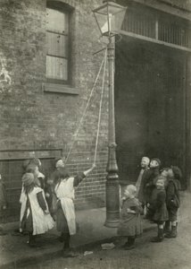 Çocuk yoksulluğu, Londra by English Photographer