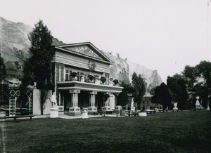 Cremorne Bahçeleri; Londra: İsviçre Kulübesi by English Photographer