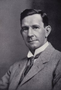 Dr GC Simpson (s/b fotoğraf) by English Photographer