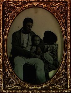 Baba ve Çocuk, c.1850 (ambrotype_ by English Photographer