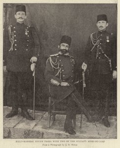 Mareşal Edhem Paşa, iki Sultan Yaveri ile birlikte by English Photographer