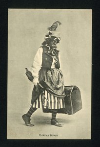 Florence Yaymen, İngiliz müzikhol komedyeni ve dansçısı (b/w fotoğraf) by English Photographer
