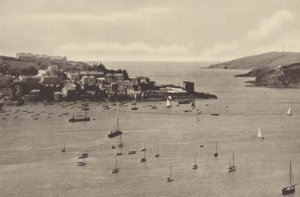Fowey, Batarya ve Polruan Kulesi (b/w fotoğraf) by English Photographer