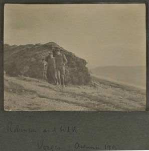 Harold Roper Robinson ve William Lawrence Bragg, Vosges, Sonbahar 1915 by English Photographer