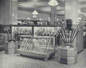 Harrods, Şemsiye Sayacı (s/b fotoğraf) by English Photographer