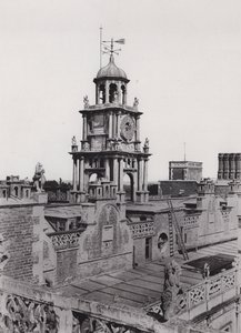 Hatfield House, Saat-Taret (s/b fotoğraf) by English Photographer