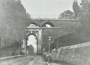 Highgate Archway, Archway Road Bridge: eski köprünün genel görünümü, 1896 by English Photographer