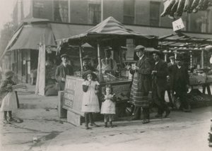 dondurma satıcısı by English Photographer