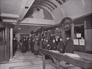 Carnegie Merkez Kütüphanesinde, Hammersmith by English Photographer