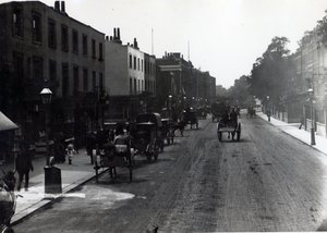 Kensington High Street, Londra by English Photographer