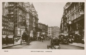 Knightsbridge, Londra by English Photographer