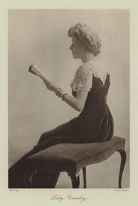 Lady Crossley (siyah-beyaz fotoğraf) by English Photographer
