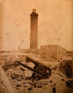 İskenderiye bombardımanından sonra deniz feneri kalesi by English Photographer