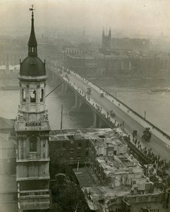 Londra Köprüsü, 18 Ağustos 1920 by English Photographer