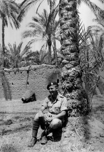 Louis Cohen, Binbaşı WH J Sale tarafından derlenen bir albümden, 1943 by English Photographer