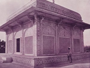 Itmad-ud-Dowlah Mozolesi by English Photographer