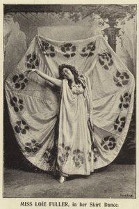 Bayan Loie Fuller, Etek Dansında by English Photographer