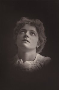 Bayan Olga Brandon by English Photographer