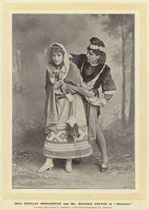 Bayan Phyllis Broughton ve Bay Hayden Tabutu Marjorie