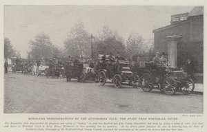 Otomobil Kulübü Tarafından Motorlu Araç Gösterileri, Whitehall Mahkemesinden Başlangıç by English Photographer