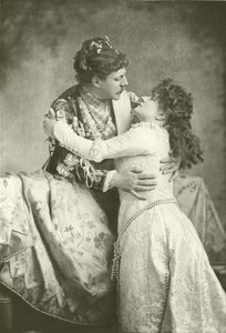Bay Clyffe ve Bayan Lingard, Romeo ve Juliet olarak (gravür) by English Photographer