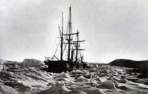 Kuzey Kutbu:”” Uyarı””, Beechey burnu yakınında kıstırıldı, Robeson kanalı - “” 1875-76 döneminde Polar See