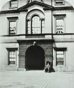 Northumberland House, Charing Cross, Westminster LB: avlu, 1880 by English Photographer