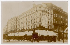 Oxford Circus, Londra, Peter Robinson ile by English Photographer