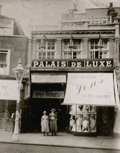 Lüks Saray, High Street, Bromley by English Photographer