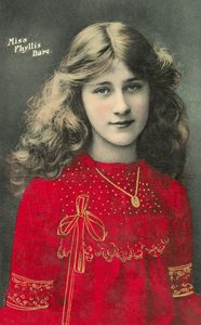 Phyllis Dare, İngiliz sahne oyuncusu ve şarkıcı genç kızlık hali (renkli fotoğraf) by English Photographer