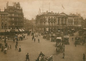 Piccadilly Sirki, Londra by English Photographer