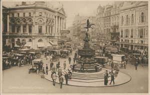 Piccadilly Sirki, Londra by English Photographer