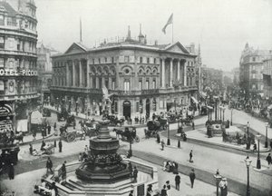 Piccadilly Circus, Shaftesbury Memorial Fountain ve London Pavilion