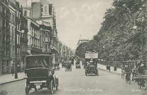 Piccadilly, Londra by English Photographer