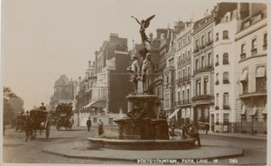 Şairler Çeşmesi, Park Lane, Londra by English Photographer