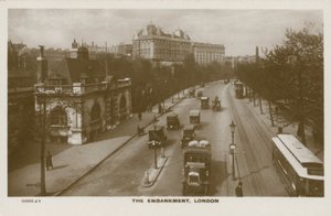 The Embankment, Londra by English Photographer