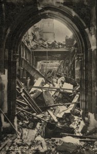 Parlamento Binaları, Londra, 2. Dünya Savaşı sırasında bomba hasarını gösteriyor (s/b fotoğraf) by English Photographer