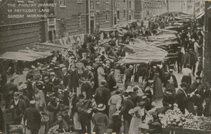 Poultry Market, Petticoat Lane, Pazar sabahı by English Photographer