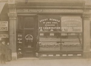 Prosser Roberts İlaç Şirketi by English Photographer