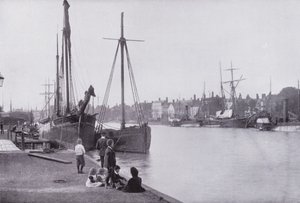The Quays, Yarmouth (s/b fotoğraf) by English Photographer