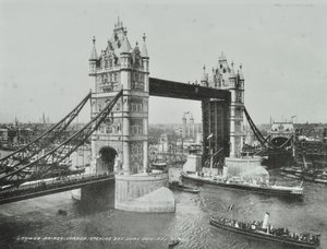 Açıldığı gün Tower Bridge, 1894 by English Photographer